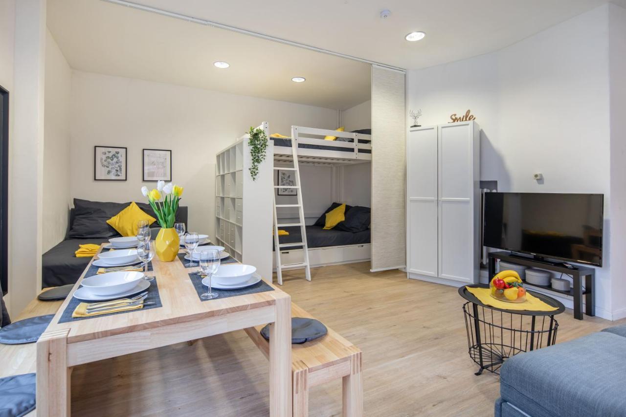 Studio Loft With Walk-In Rain-Shower Apartment Hamburg Exterior photo