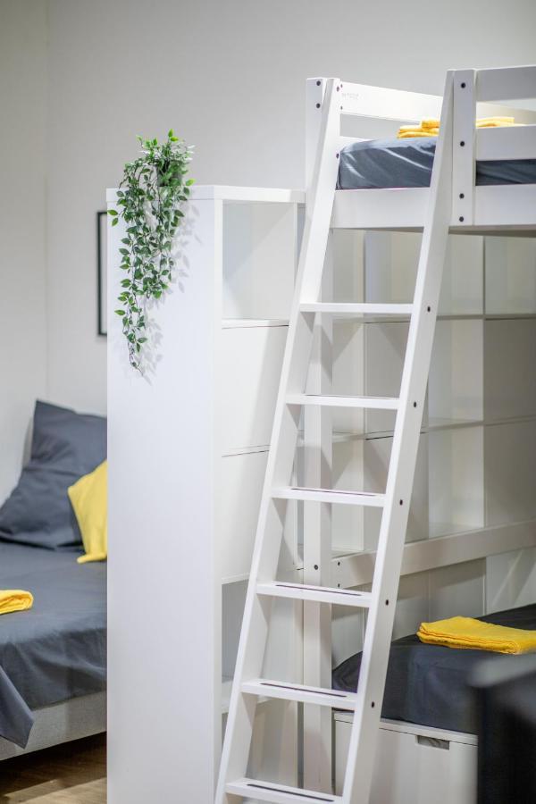 Studio Loft With Walk-In Rain-Shower Apartment Hamburg Exterior photo